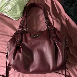 Cross body Vera Wang purse